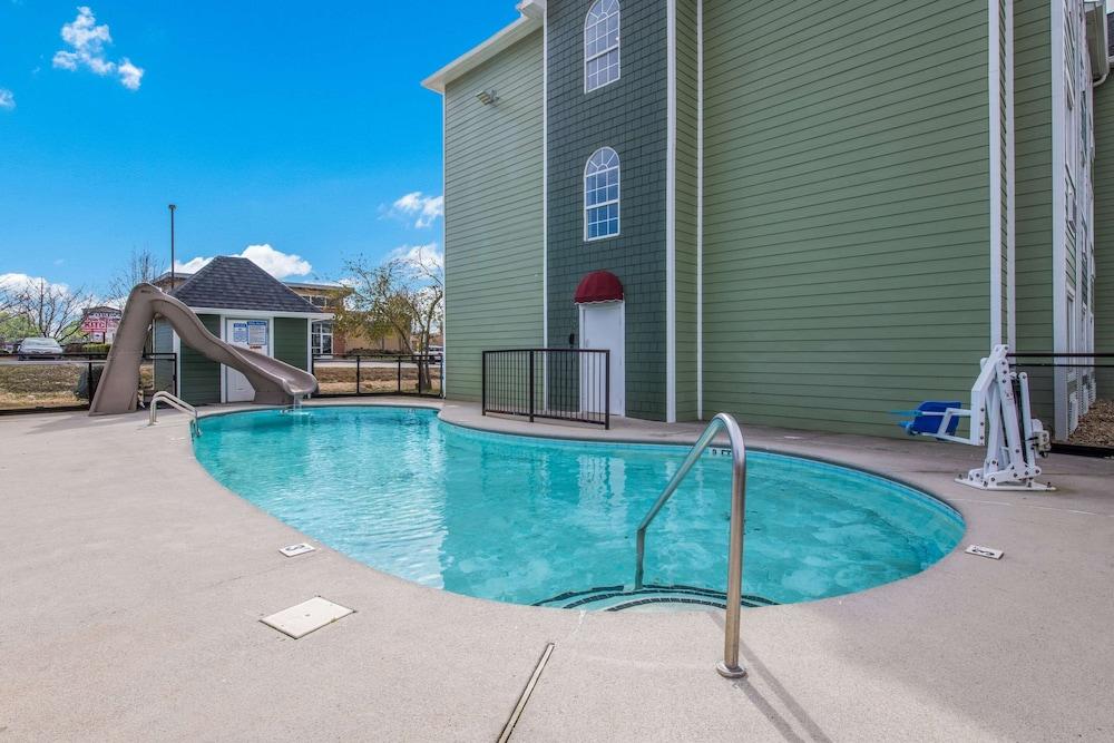 Surestay Plus Hotel By Best Western Sevierville Exterior photo