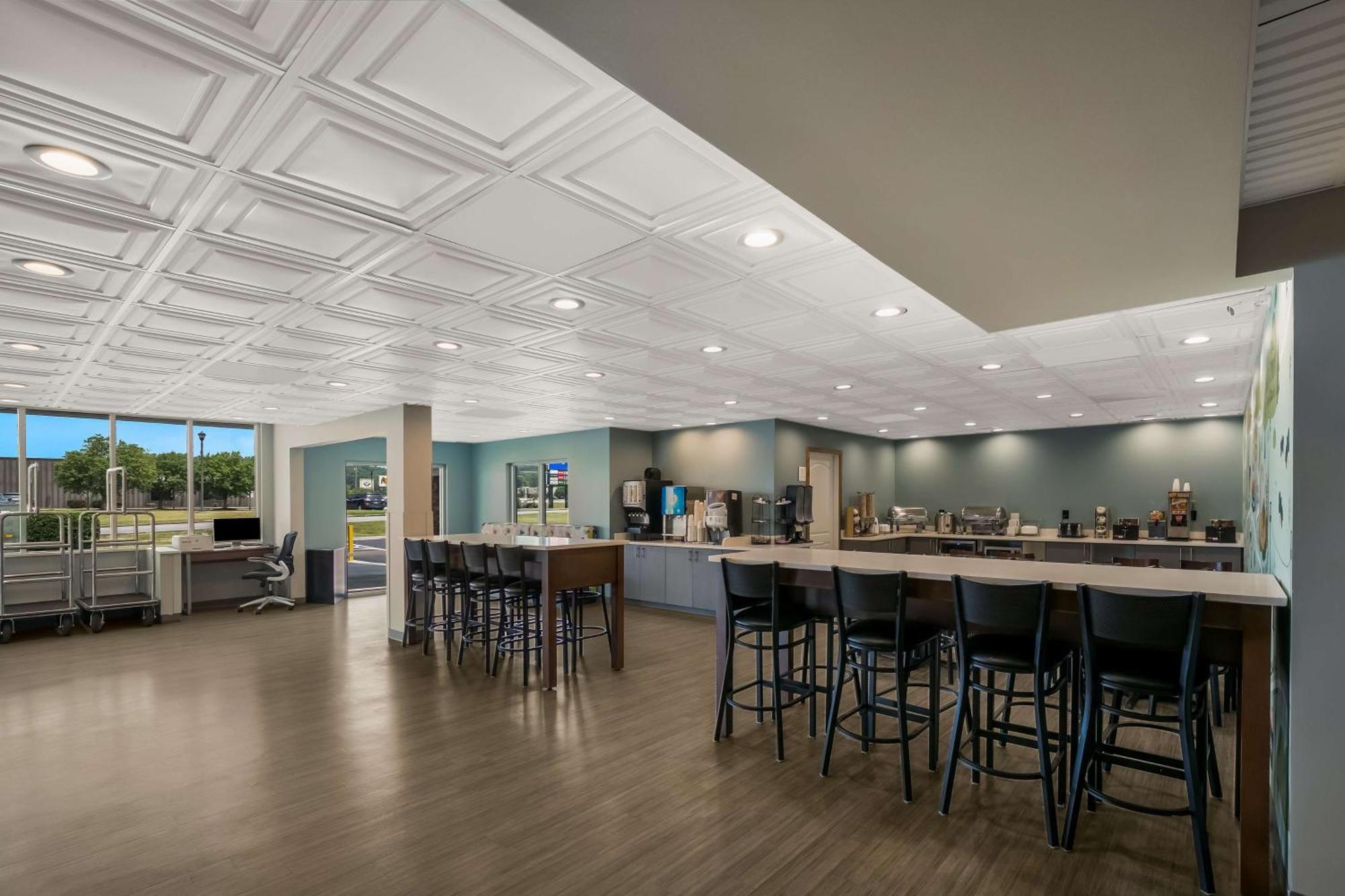 Surestay Plus Hotel By Best Western Sevierville Exterior photo
